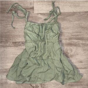 pale green flowy top